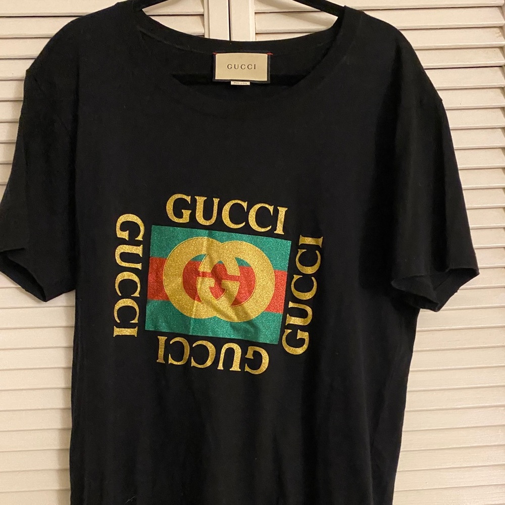 Gucci size medium classic style